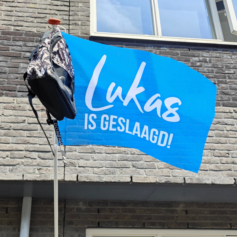 Vlag | Naam is geslaagd