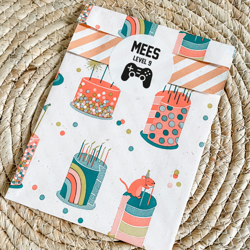 Traktatie sticker met naam | Gamer